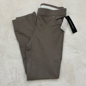 89th + Madison, Size PS, Brown